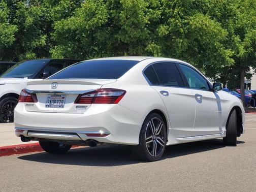 2017 Honda Accord Sport SE
