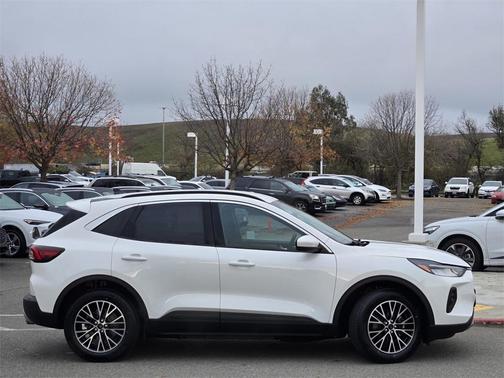 2023 Ford Escape PHEV SE