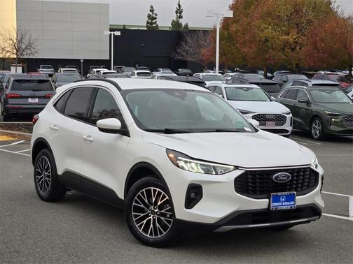 2023 Ford Escape PHEV SE