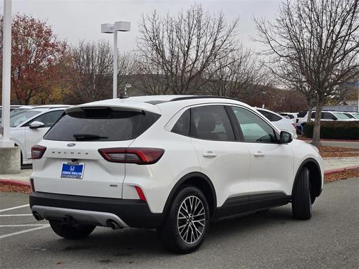 2023 Ford Escape PHEV SE