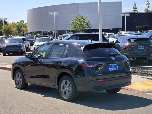 2026 Honda HR-V LX