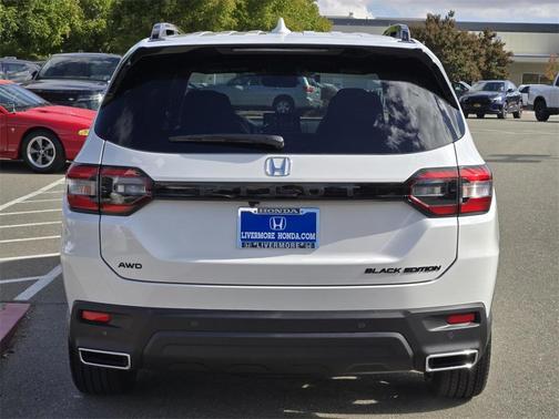2025 Honda Pilot Black Edition