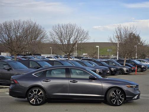 2025 Honda Accord Hybrid Touring