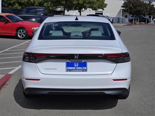 2025 Honda Accord Sport SE 1.5T