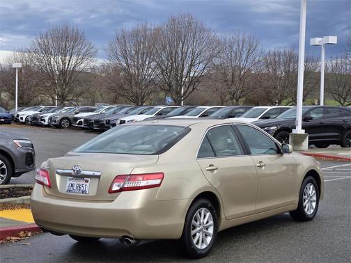 2011 Toyota Camry XLE