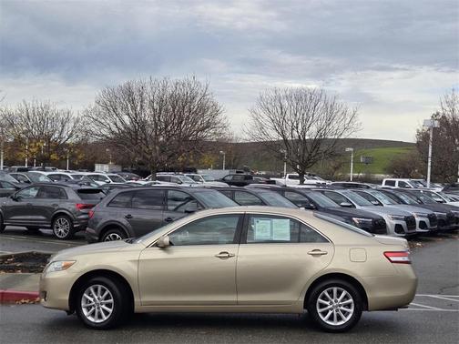 2011 Toyota Camry XLE