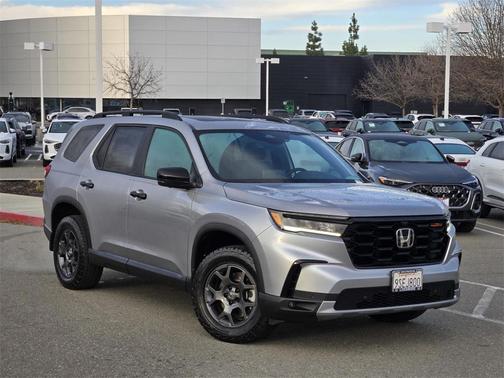 2025 Honda Pilot TrailSport