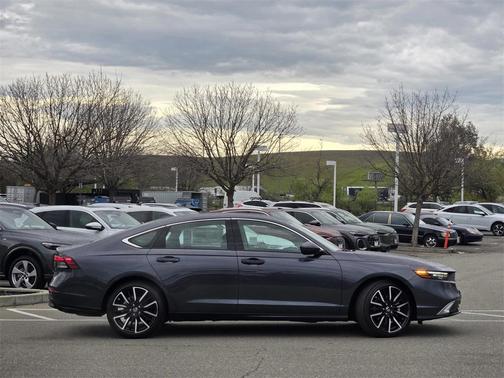 2025 Honda Accord Hybrid Touring