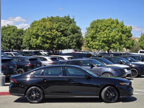 2025 Honda Accord Sport SE 1.5T