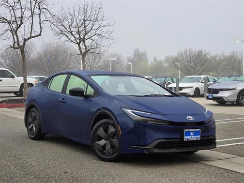 2024 Toyota Prius LE