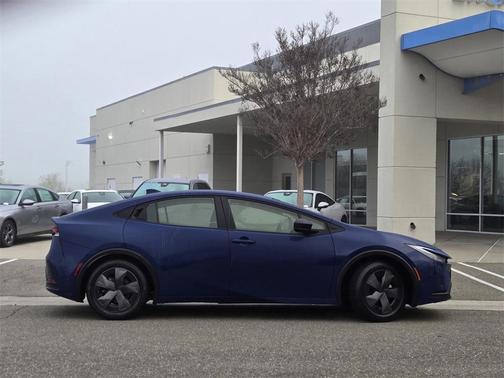 2024 Toyota Prius LE