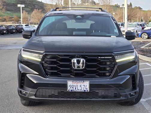 2025 Honda Pilot Black Edition