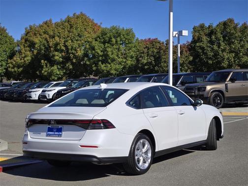 2025 Honda Accord LX 1.5T
