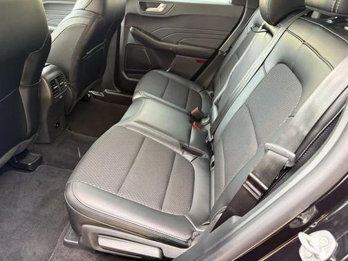 2025 Ford Escape PHEV Base