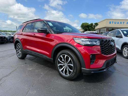 Rapid Red Metallic Tinted Clearcoat 2026 Ford Explorer ST-Line
