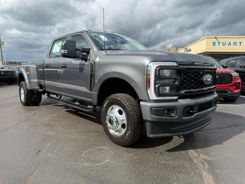 Carbonized Gray Metallic 2026 Ford F-350 XL Truck