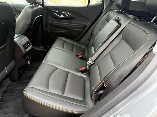 2024 GMC Terrain AWD AT4