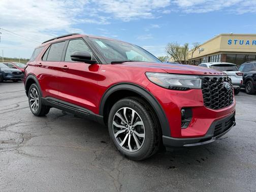 Rapid Red Metallic Tinted Clearcoat 2026 Ford Explorer ST-Line