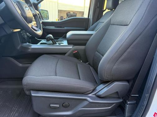 Oxford White 2026 Ford F-150 XLT