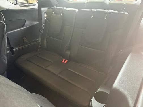 Agate Black Metallic 2021 Ford Explorer XLT
