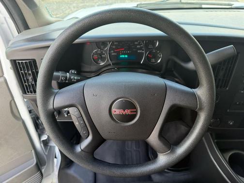 2023 GMC Savana 2500 Work Van