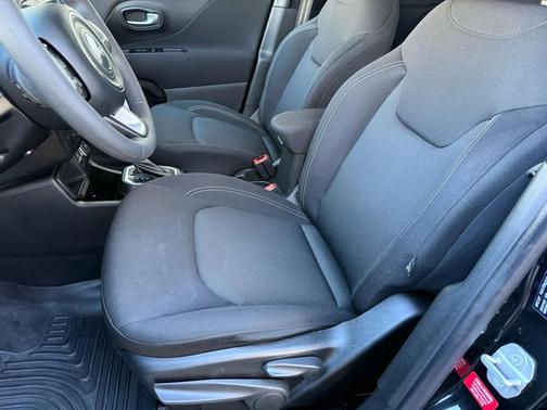 2021 Jeep Renegade Jeepster FWD