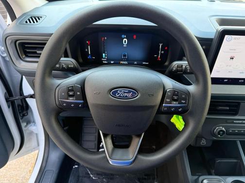 Oxford White 2025 Ford Maverick XL
