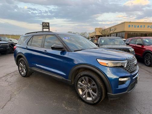 Atlas Blue Metallic 2022 Ford Explorer XLT