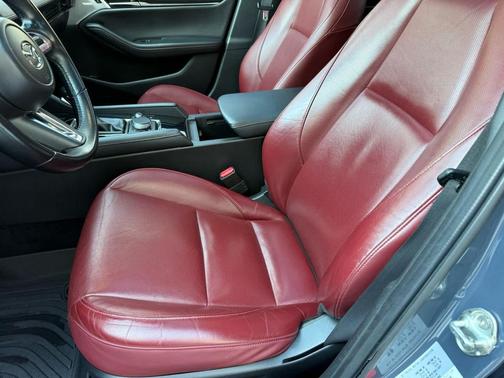 2022 Mazda Mazda3 FWD