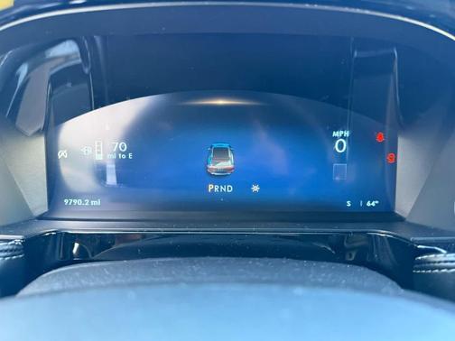 Crystal White Metallic Clearcoat 2025 Lincoln Corsair Premiere