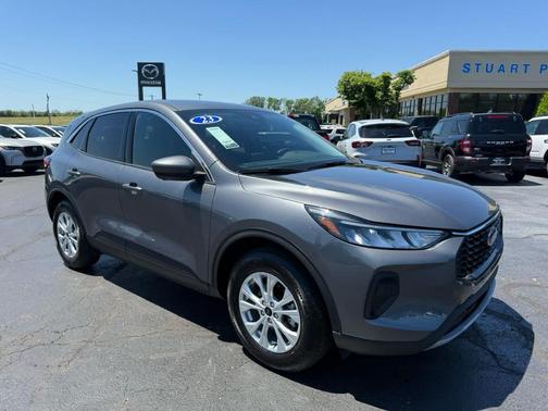 Carbonized Gray Metallic 2023 Ford Escape Active