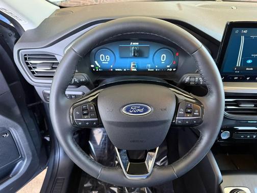 Carbonized Gray Metallic 2023 Ford Escape Active