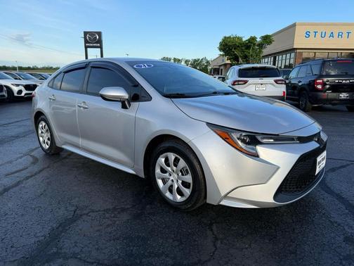 Classic Silver Metallic 2021 Toyota Corolla LE