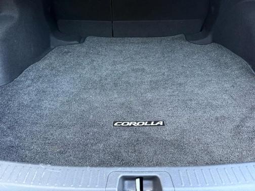 Classic Silver Metallic 2021 Toyota Corolla LE