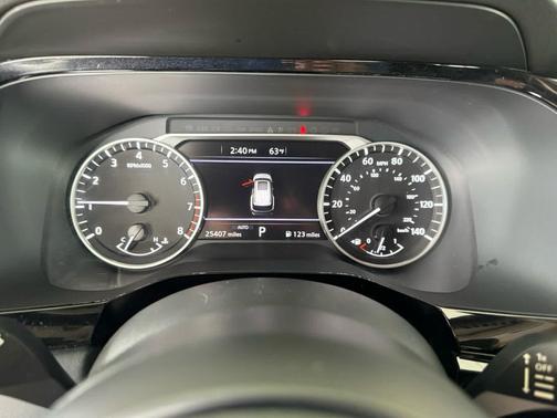 Brilliant Silver Metallic 2025 Nissan Pathfinder SV 4WD