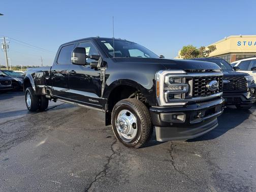 2025 Ford F-350 Platinum