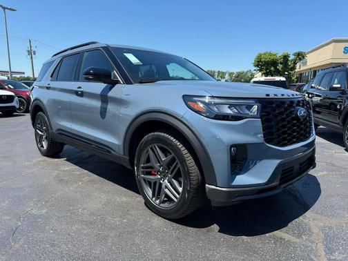 Vapor Blue Metallic 2026 Ford Explorer ST-Line