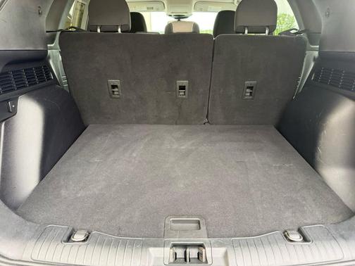 Iced Blue Silver Metallic 2022 Ford Escape SE