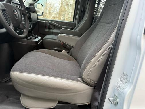 2024 GMC Savana 2500 Work Van