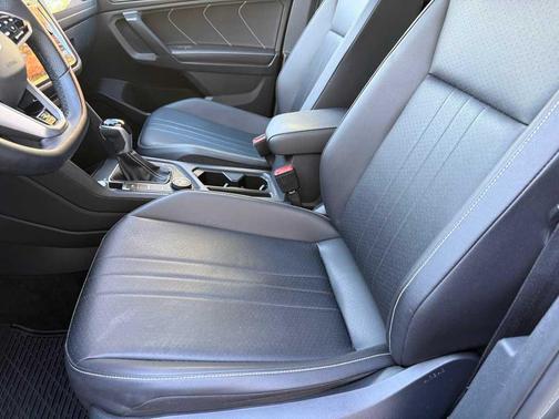 2023 Volkswagen Tiguan 2.0T SE R-Line Black 4MOTION