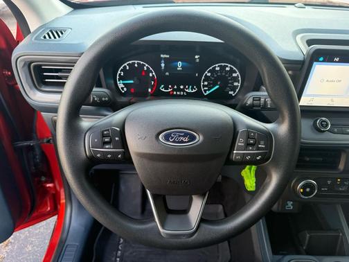 2024 Ford Maverick XL