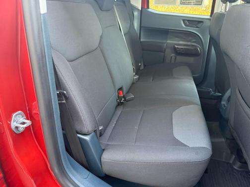 2024 Ford Maverick XL