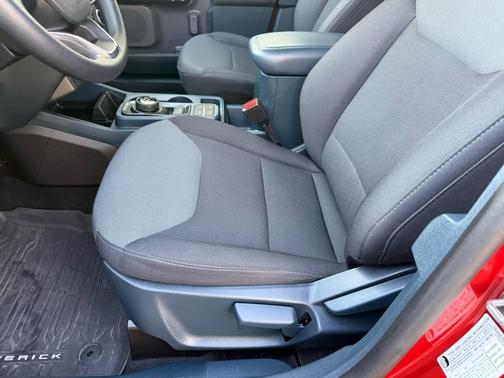 2024 Ford Maverick XL