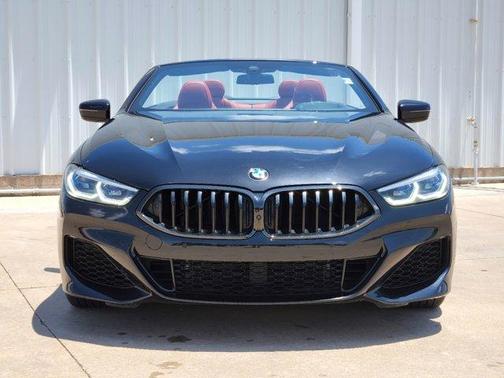 Photo 2 of 31 of 2021 BMW 840 i xDrive