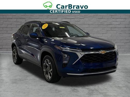 Blue Glow Metallic 2024 Chevrolet Trax LT