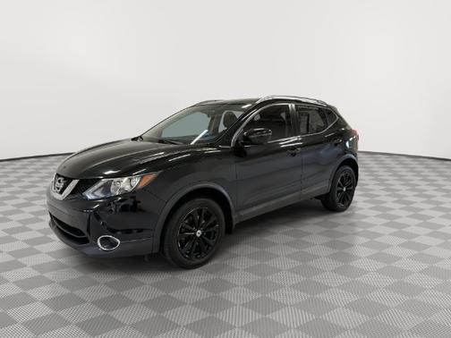 Magnetic Black 2017 Nissan Rogue Sport SV