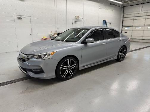 Lunar Silver Metallic 2017 Honda Accord Sport SE