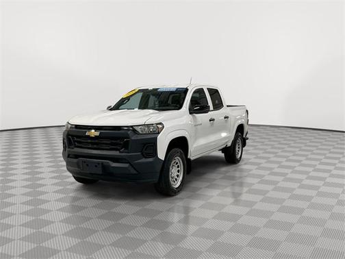 2024 Chevrolet Colorado WT