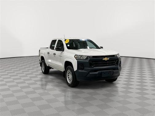 2024 Chevrolet Colorado WT
