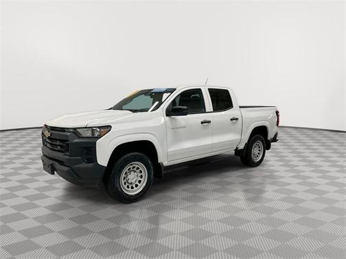 2024 Chevrolet Colorado WT